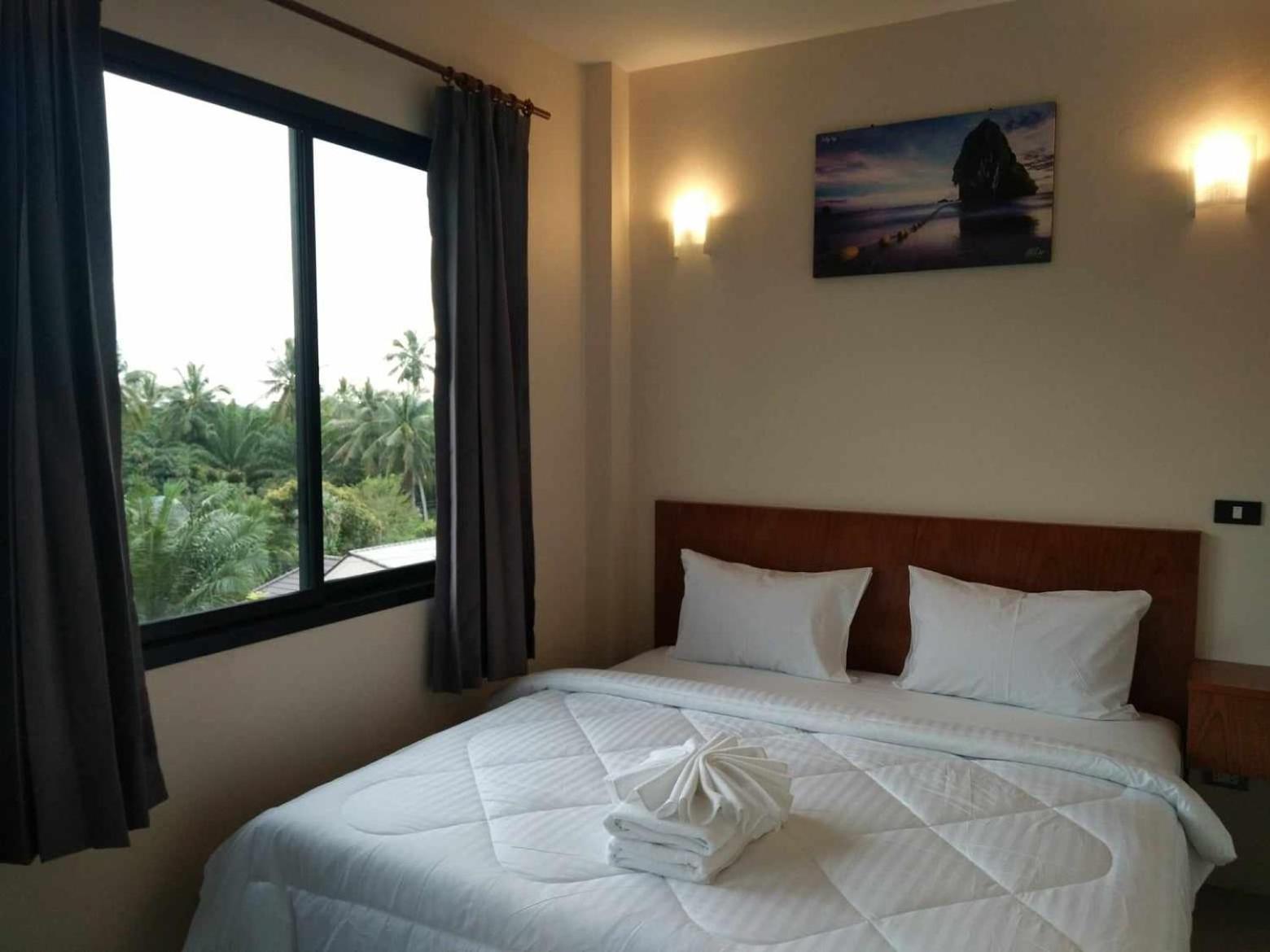 Sj House Hotel Aonang Ban Khlong Haeng Exteriör bild