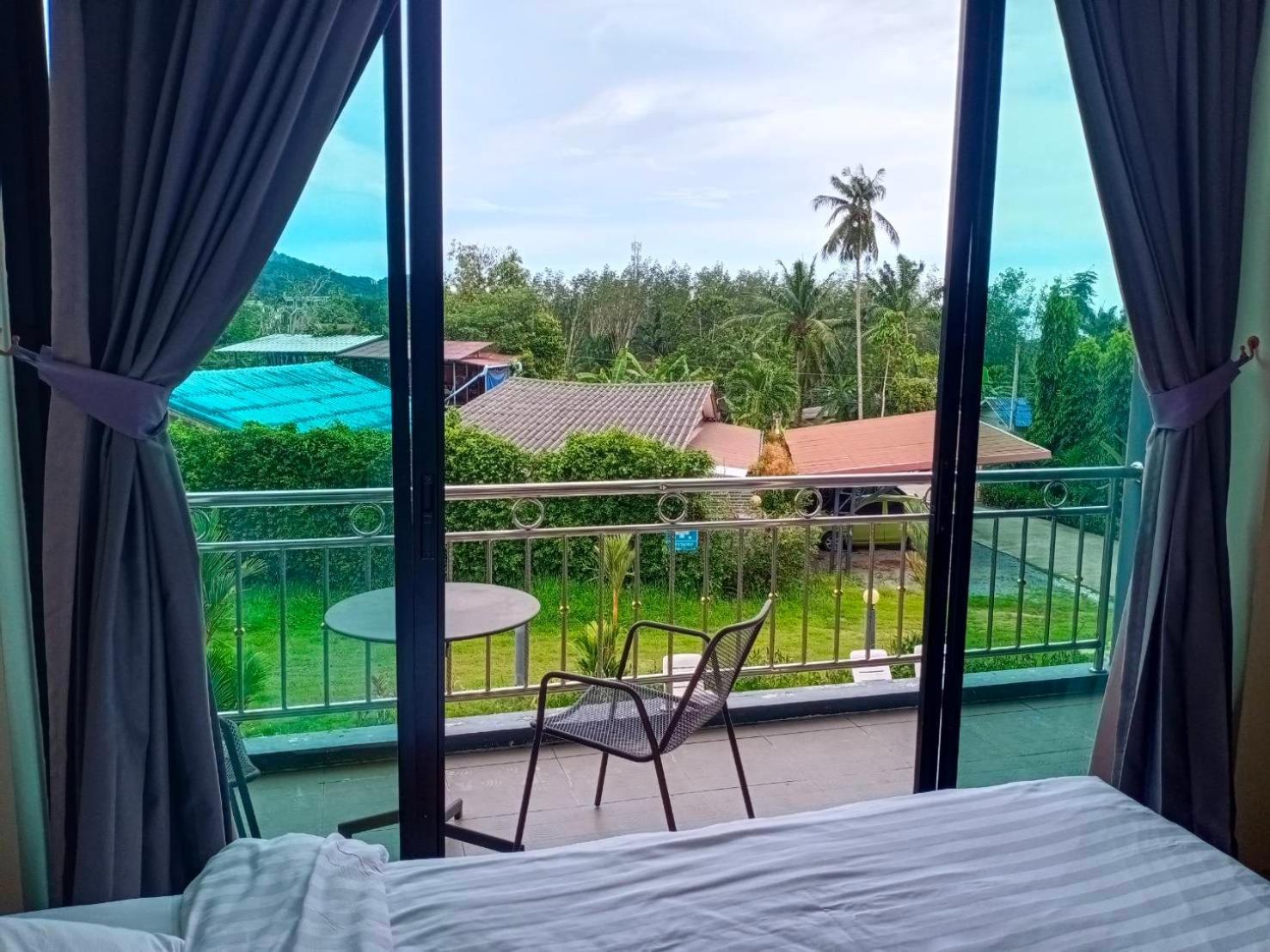 Sj House Hotel Aonang Ban Khlong Haeng Exteriör bild