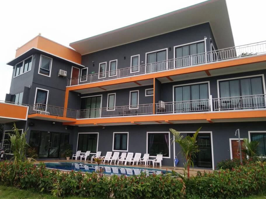 Sj House Hotel Aonang Ban Khlong Haeng Exteriör bild